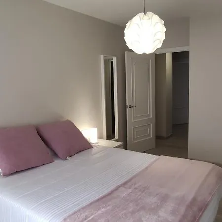 דירה The Urban Flat ויגו